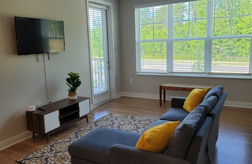 Morrisville Apartment | Cozy 2 BDR Apt with Pool and Gym Near RDU & RTP