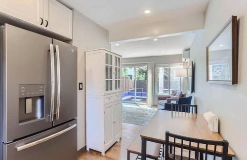 Whittier House | Cozy 2 BDR Home in Boulder with Hot Tub