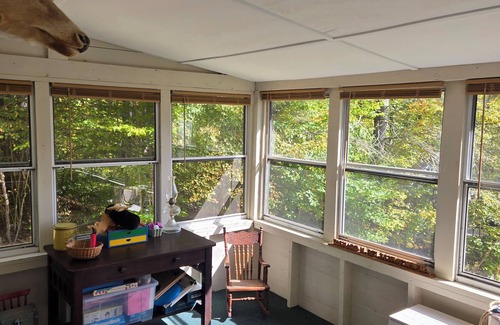 Hadley Cabin | Cozy 2-bdrm, 3-season Adirondack cabin at tranquil Great Sacandaga Lake w/WiFi