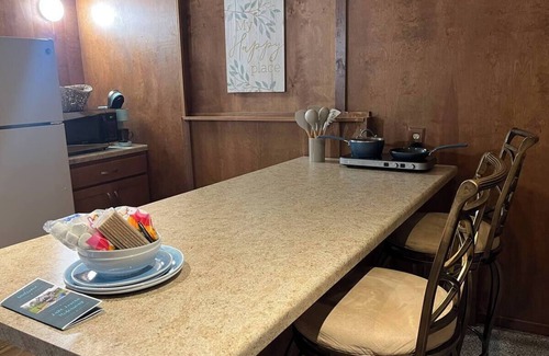 Lauderdale Lakes House | Cozy 2-bed, 1 bath Retreat in Elkhorn, WI close to Lauderdale Lakes