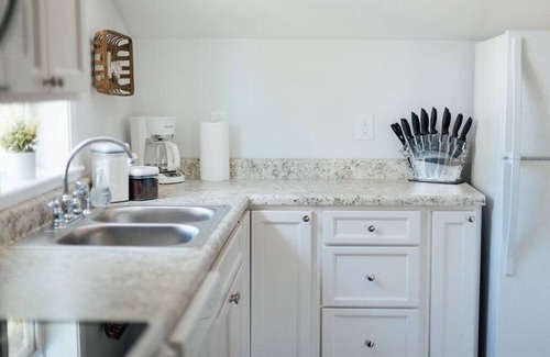 Bristol Apartment | Cozy 2 Bed Apartment Near Downtown Bristol