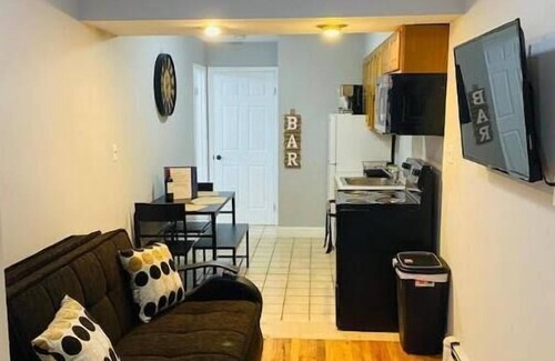 Hoboken Apartment | Cozy 2 Bed heart of Hoboken, NYC 10 Minutes away