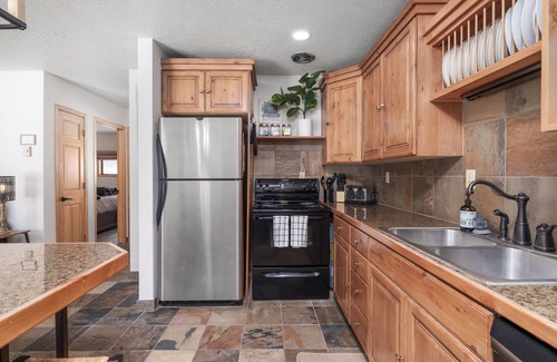 Brian Head Condo | Cozy 2-Bed Mountain Condo with Stunning Views & Private Patio