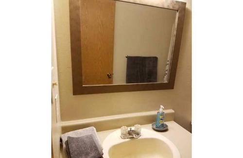 Moose Creek Apartment | Cozy 2 bed near Eielson Air Force Base, North Pole, Unit #4
