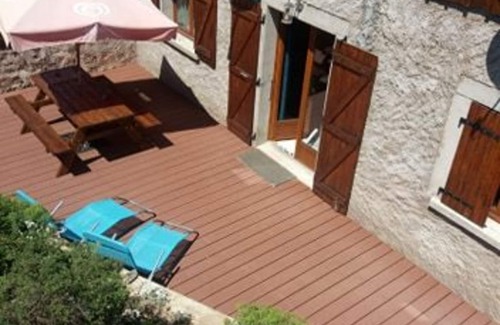 Le Tholy Cottage | Cozy 2-Bed Rental with Mountain Views, Private Terrace, and Nearby Waterfalls