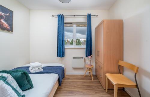 Custom House Apartment | Cozy 2 bed room Flat Walking distance from ExCel