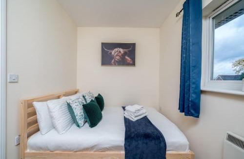 Custom House Apartment | Cozy 2 bed room Flat Walking distance from ExCel