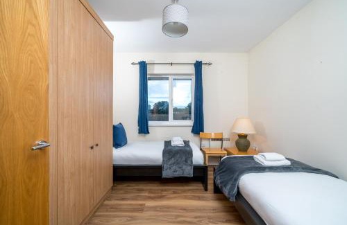 Custom House Apartment | Cozy 2 bed room Flat Walking distance from ExCel