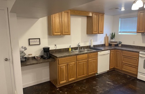 Sterling Apartment | Cozy 2 Bed