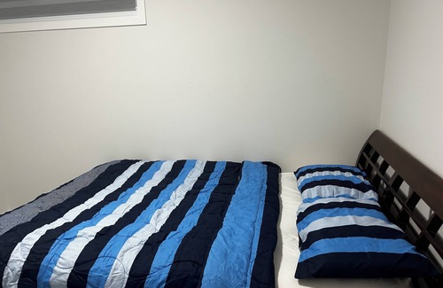 Calgary House | Cozy 2 bedroom and 1 bath house, it is the best place to enjoy comfort