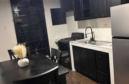 Runaway Bay Apartment | Cozy 2-bedroom apartment in beautiful Runaway Bay