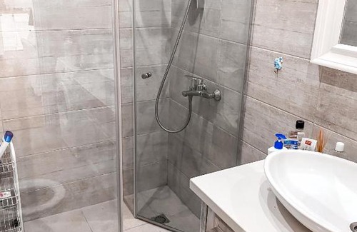 Vake-Saburtalo Apartment | Cozy 2 bedroom apartment in vintage style