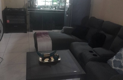 Portmore Apartment | Cozy 2-bedroom apartment with WiFi, AC in peaceful Portmore