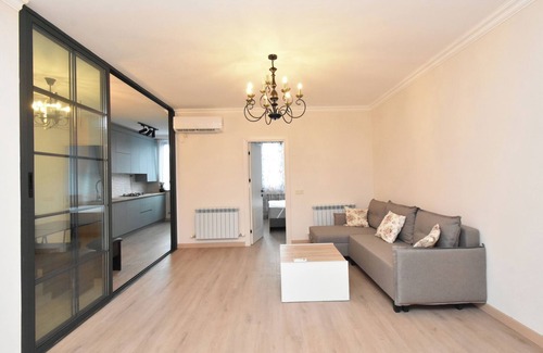 Kentron Apartment | Cozy 2-bedroom apartment in Yerevan Center with AC, Wi-Fi, Family-Friendly