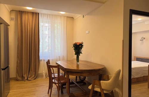 Kentron Apartment | Cozy 2-bedroom apartment in the center of Yerevan with AC/Wi-Fi