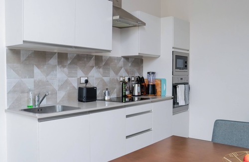 Nairobi Apartment | Cozy 2-bedroom apartment with fitness room, WiFi in gorgeous Nairobi 418