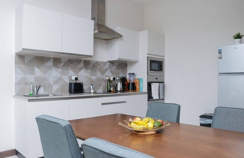 Nairobi Apartment | Cozy 2-bedroom apartment with fitness room, WiFi in gorgeous Nairobi 418