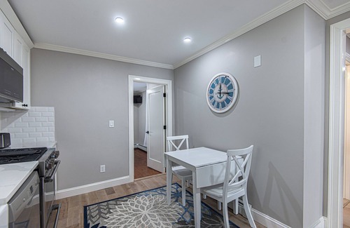 Newport Apartment | Cozy 2-bedroom apartment in Newport with WiFi, AC. 15% Off Monthly Bookings!