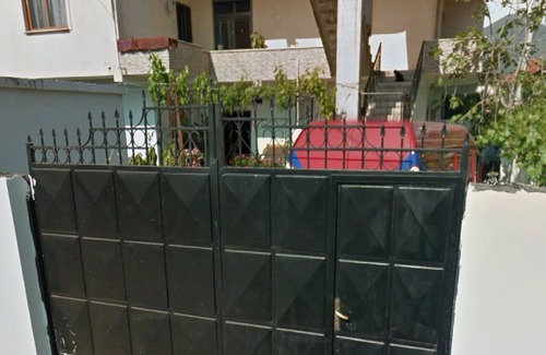 Tirana Apartment | “Cozy 2-Bedroom Apartment, 15 Mins to Tirana Center, Perfect for Work & Leisure”