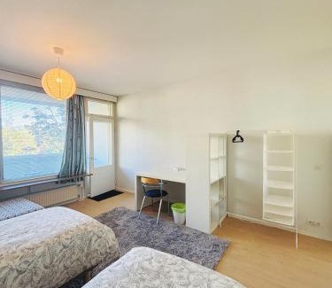 Itainen District Apartment | Cozy 2-Bedroom Apartment- 300m to Metro & Shops