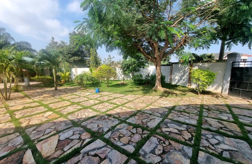 Aburi Apartment | Cozy 2 bedroom apartment in the beautiful Aburi Mountains.