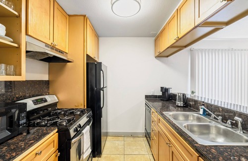 South Manchaca Apartment | Cozy 2-bedroom apartment in peaceful Austin with WiFi, AC