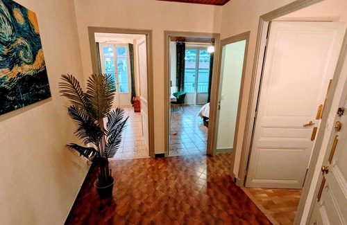 Saint-Sylvestre Apartment | Cozy 2-bedroom apartment with WiFi, AC in brilliant Nice