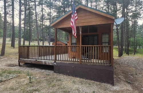 Sturgis Cabin | Cozy 2-bedroom cabin in Boulder Heights, 10 minutes from Sturgis and Deadwood.