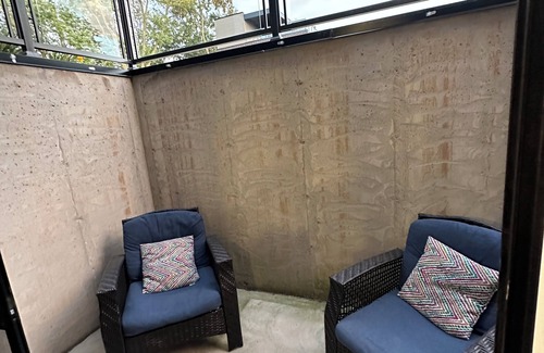 Niagara Falls Condo | Cozy 2-Bedroom Condo with Parking in Niagara Falls