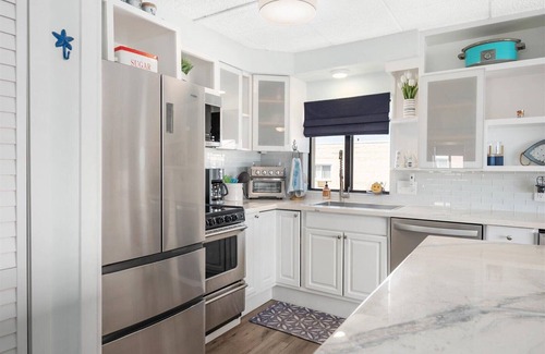 North Ocean City Condo | Cozy 2 Bedroom Condo in Tradewinds Steps from the Beach!
