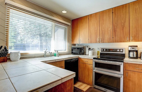 Sunriver Condo | Cozy 2-bedroom condo with WiFi and AC in charming Sunriver