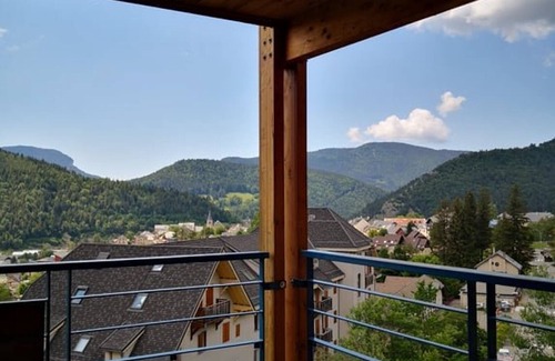 Villard-de-Lans Apartment | Cozy 2-Bedroom Apartment with Balcony & Free Parking in Villard-de-Lans