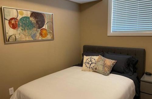 Chatham-Kent Apartment | Cozy 2 bedroom home in Chatham - left side
