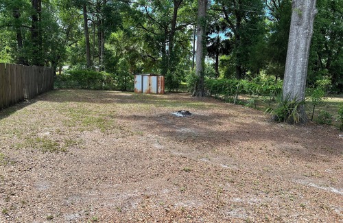Chiefland House | Cozy 2-bedroom house in charming Chiefland with WiFi, AC