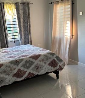 Old Harbour House | Cozy 2 bedroom