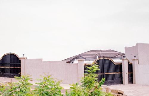 Accra Apartment | Cozy 2 Bedroom Luxury Apartment No2