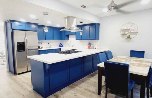 Greenacres Condo | Cozy 2-bedroom + office condo in Bakersfield! Entire place for you