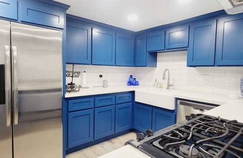 Greenacres Condo | Cozy 2-bedroom + office condo in Bakersfield! Entire place for you