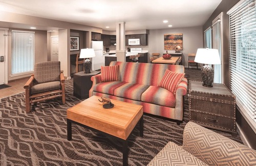 McCall Apartment | Cozy 2-bedroom Queen in charming McCall