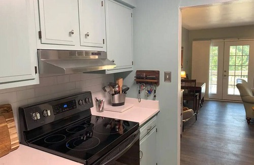Diamondhead House | Cozy 2-bedroom townhome in enjoyable Diamondhead with AC, WiFi, and a great view