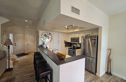 Central Scottsdale House | Cozy 2-bedroom townhome in charming Scottsdale with fitness room, WiFi