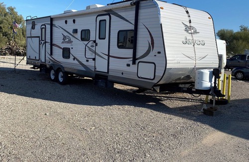 Quartzsite House | Cozy 2-bedroom Travel Trailer in charming Quartzsite, AZ