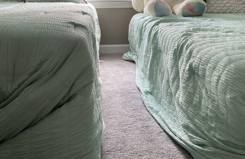 Lexington Cottage | Cozy 2 bedroom with loft near Lake Huron. Sleeps 6! 5 min walk to private beach!