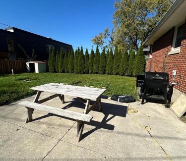 Windsor Apartment | Cozy 2 Beds Basement Suite