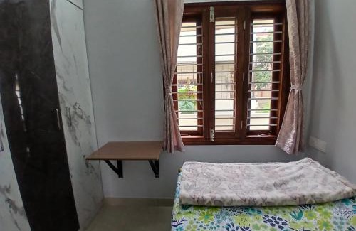 Yelahanka Bed & Breakfast | Cozy 2 BHK ground floor home