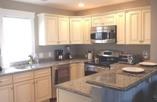 West Harwich Condo | Cozy 2 BR Condo Overlooking the Herring River West Harwich