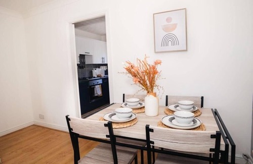 Haydock House | Cozy 2-BR Home, Free Parking, Sleeps 5