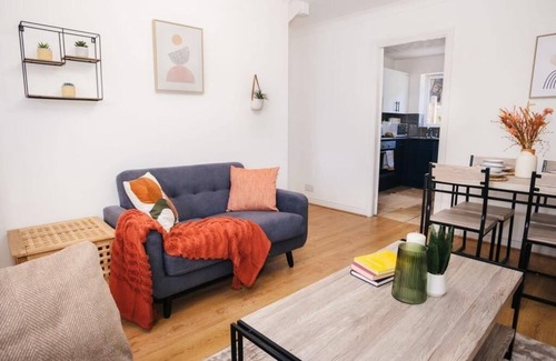 Haydock House | Cozy 2-BR Home, Free Parking, Sleeps 5