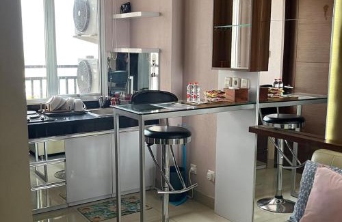 Bandung Kulon Apartment | Cozy 2 BR Sudirman Suites Apartment