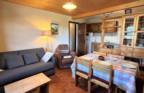 Notre-Dame-de-Bellecombe Apartment | Cozy 2-Room Apartment in Notre Dame-de-Bellecombe - Ski Nearby, Parking, WiFi, 5 Sleeps